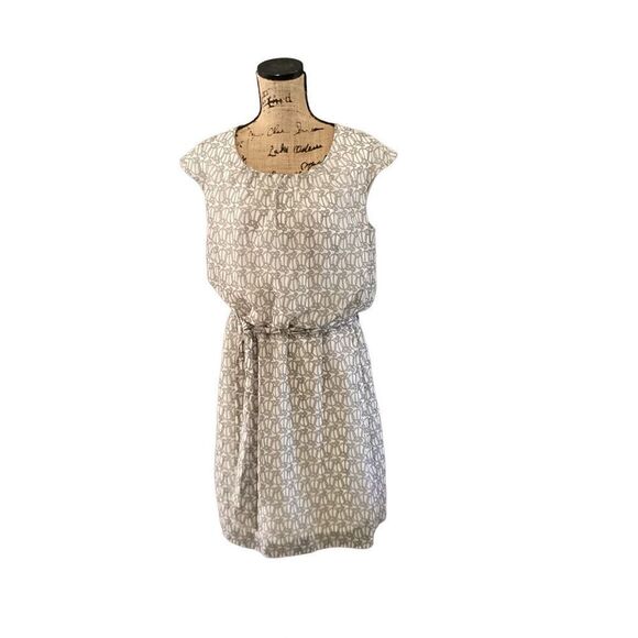 Robbie Bee Dress - Picture 1 of 8